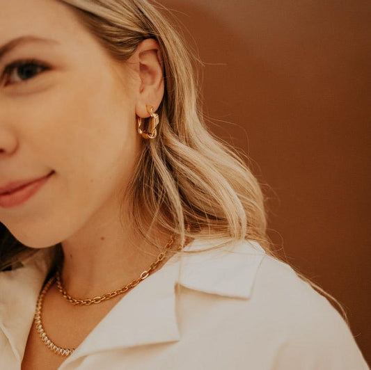 The Twist-lock Hoops